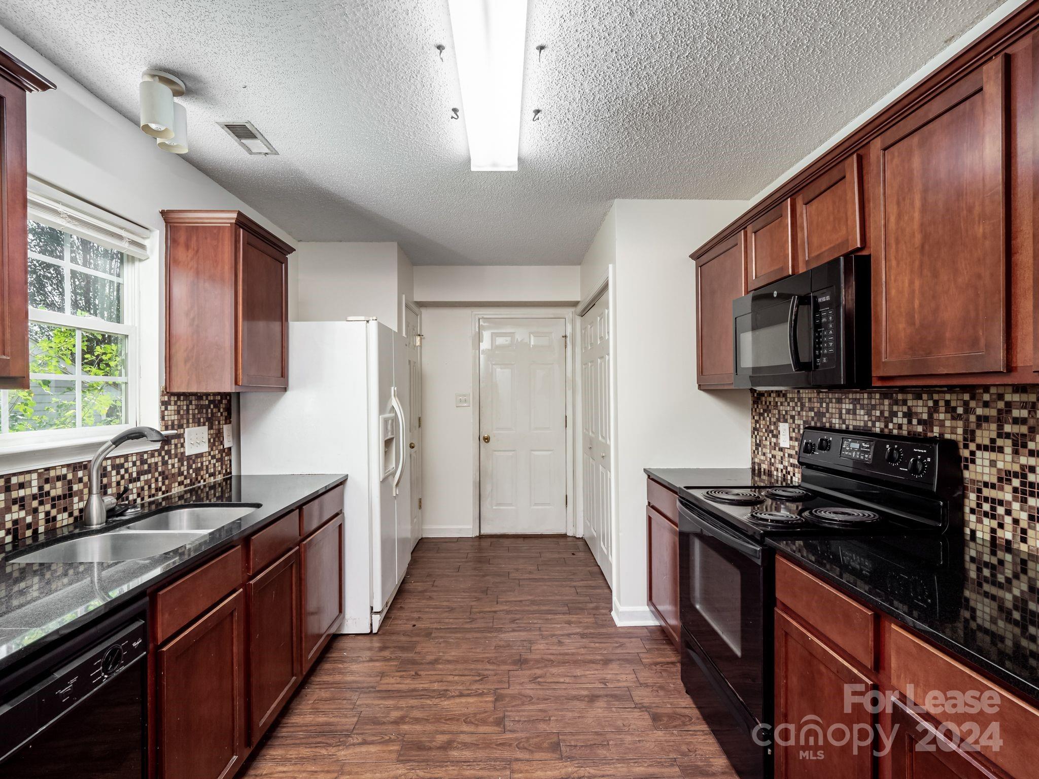 Tibble Creek - Residential Lease