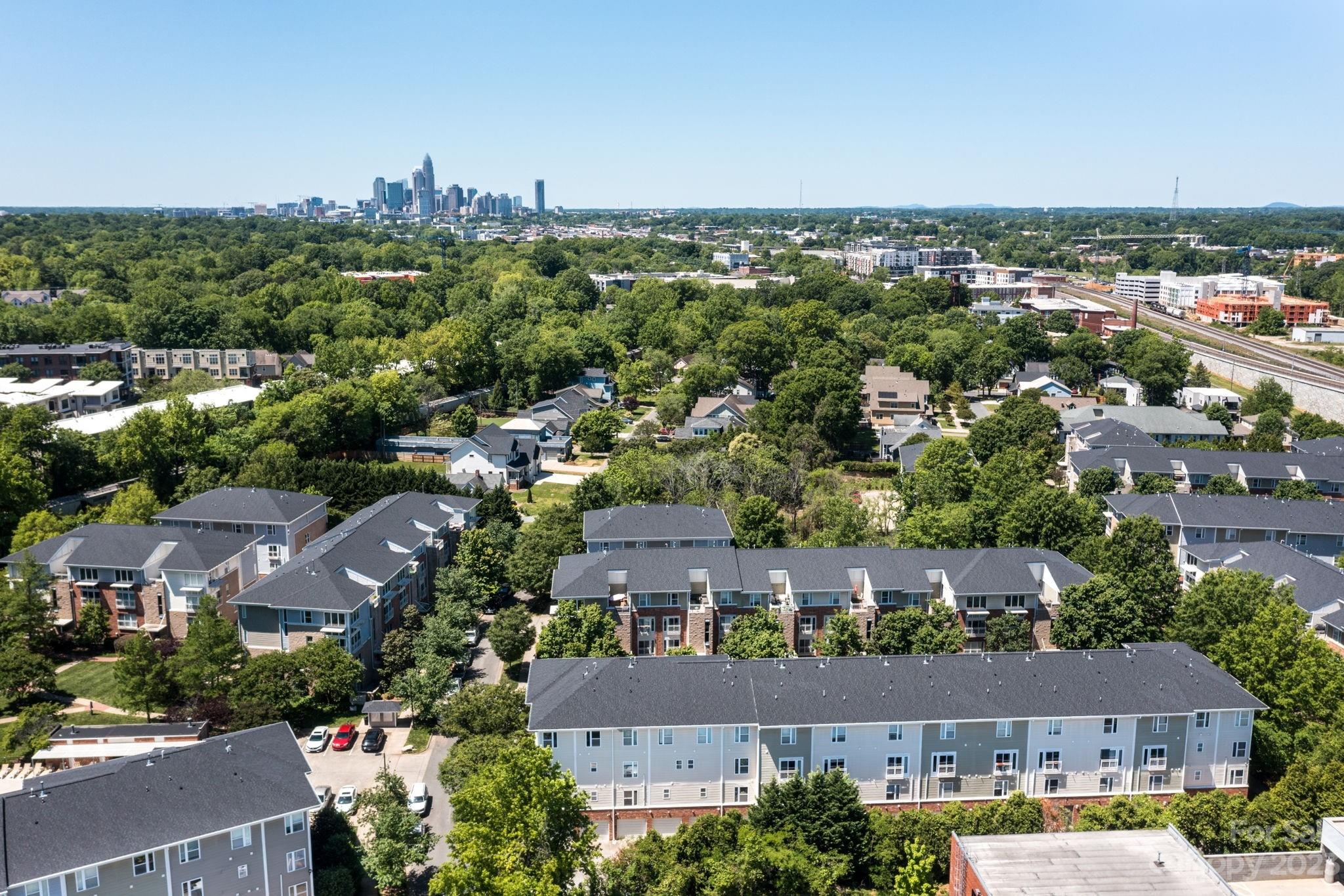 Renaissance Townhome Lofts Condo - Residential
