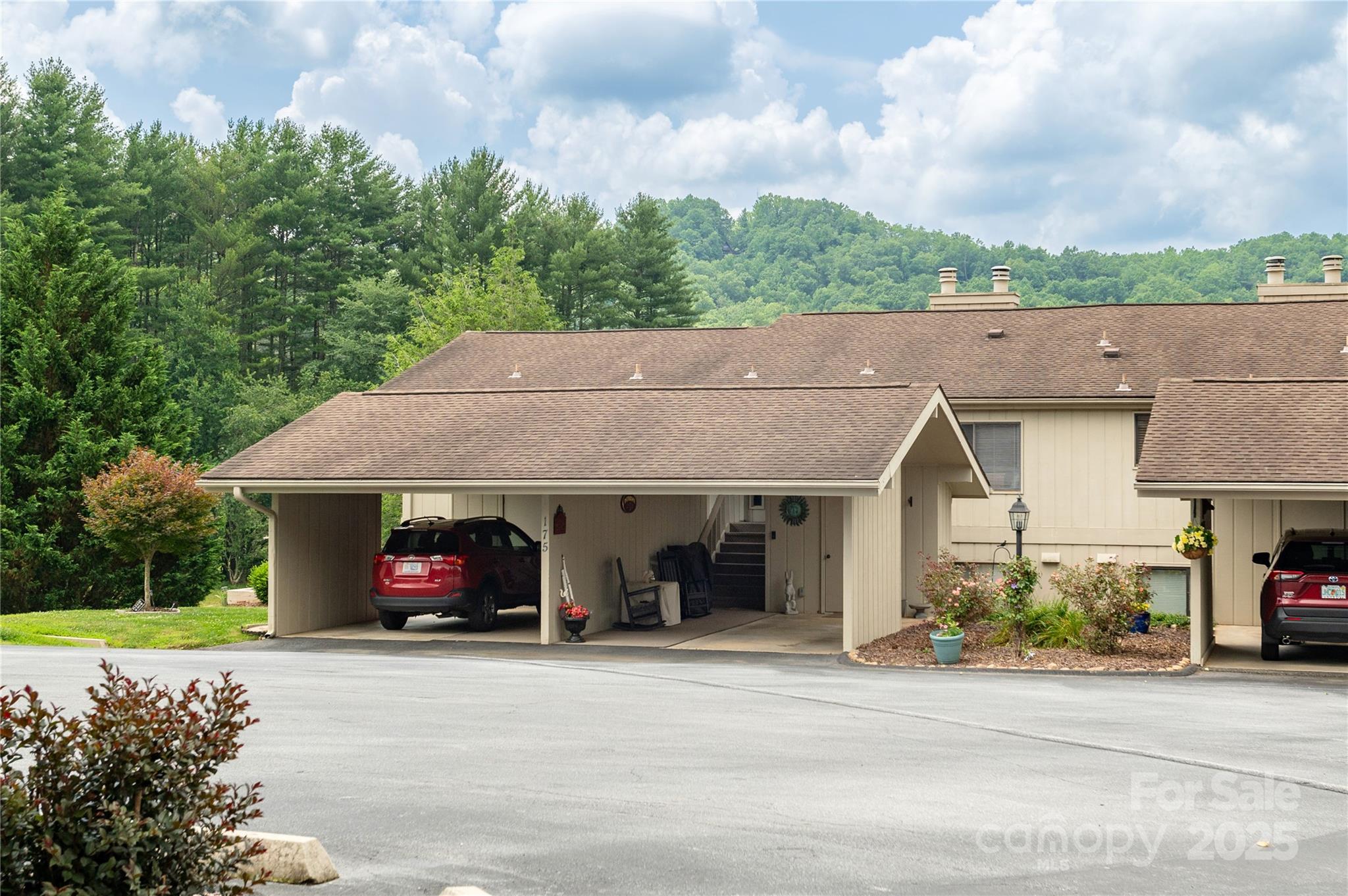 175 Glen Cannon Point 2