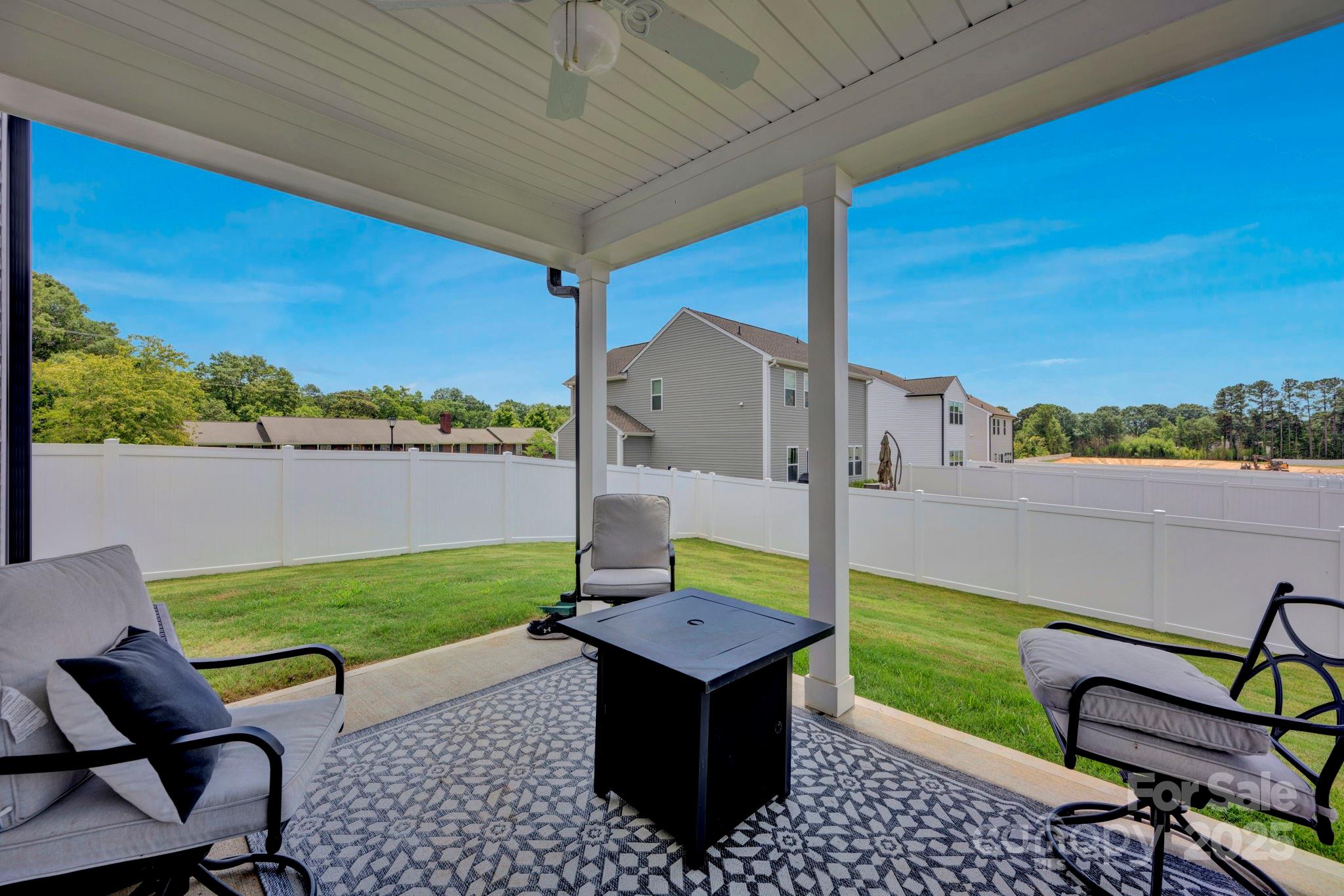 Elizabeth Oaks - Residential