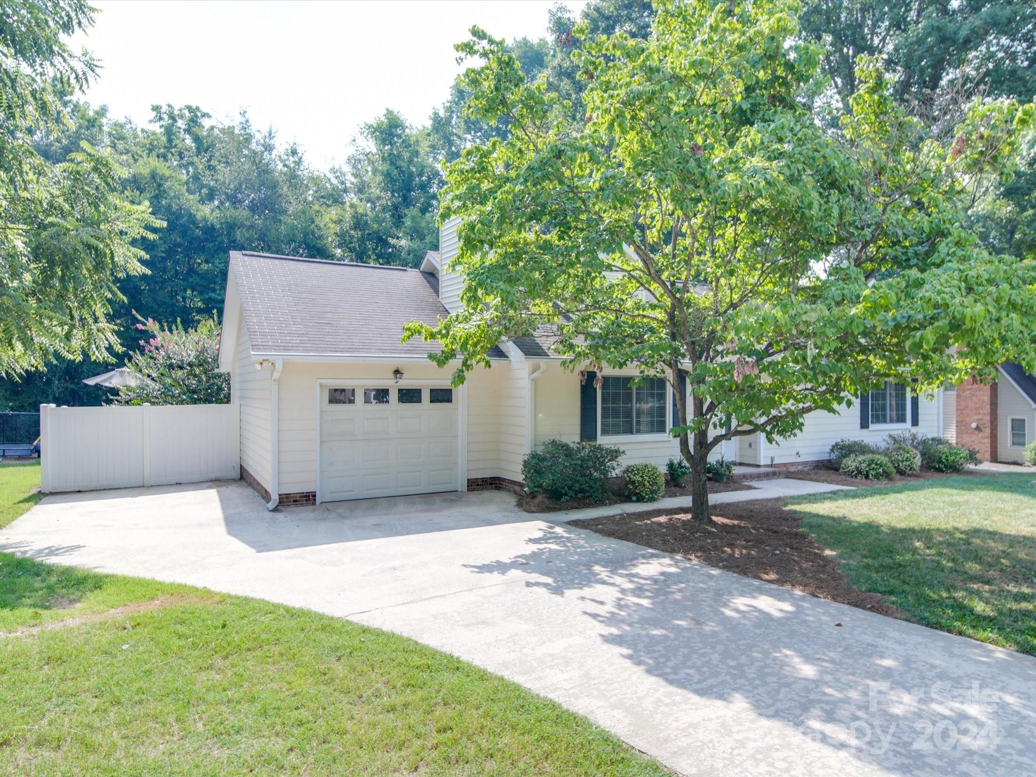 Foxwood - Residential