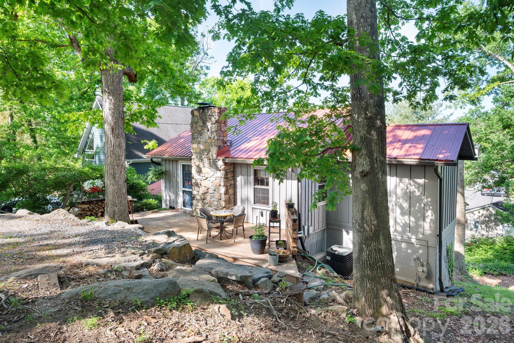 126 Maney Avenue