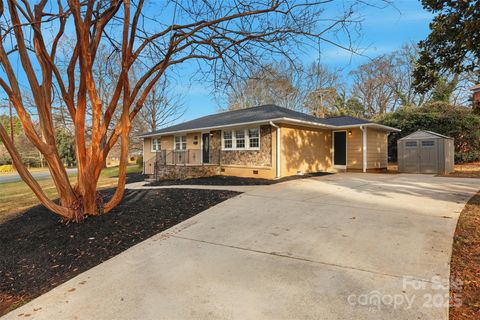 4937 Vincent Lane Charlotte NC 28210