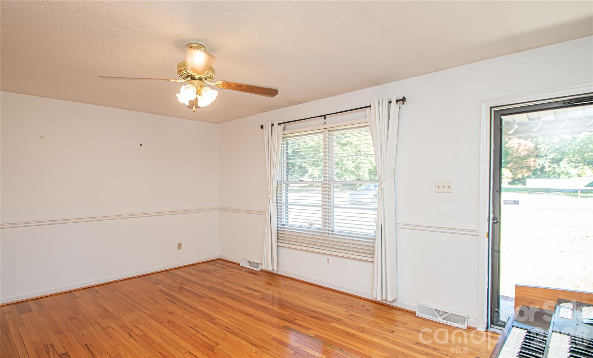 6016 Potter Road