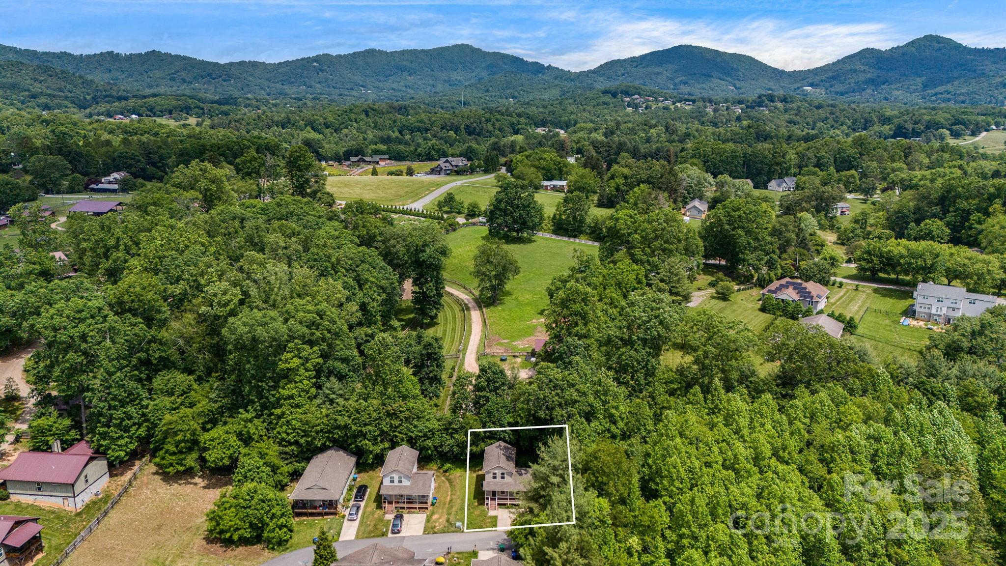 10 Coral Berry Drive