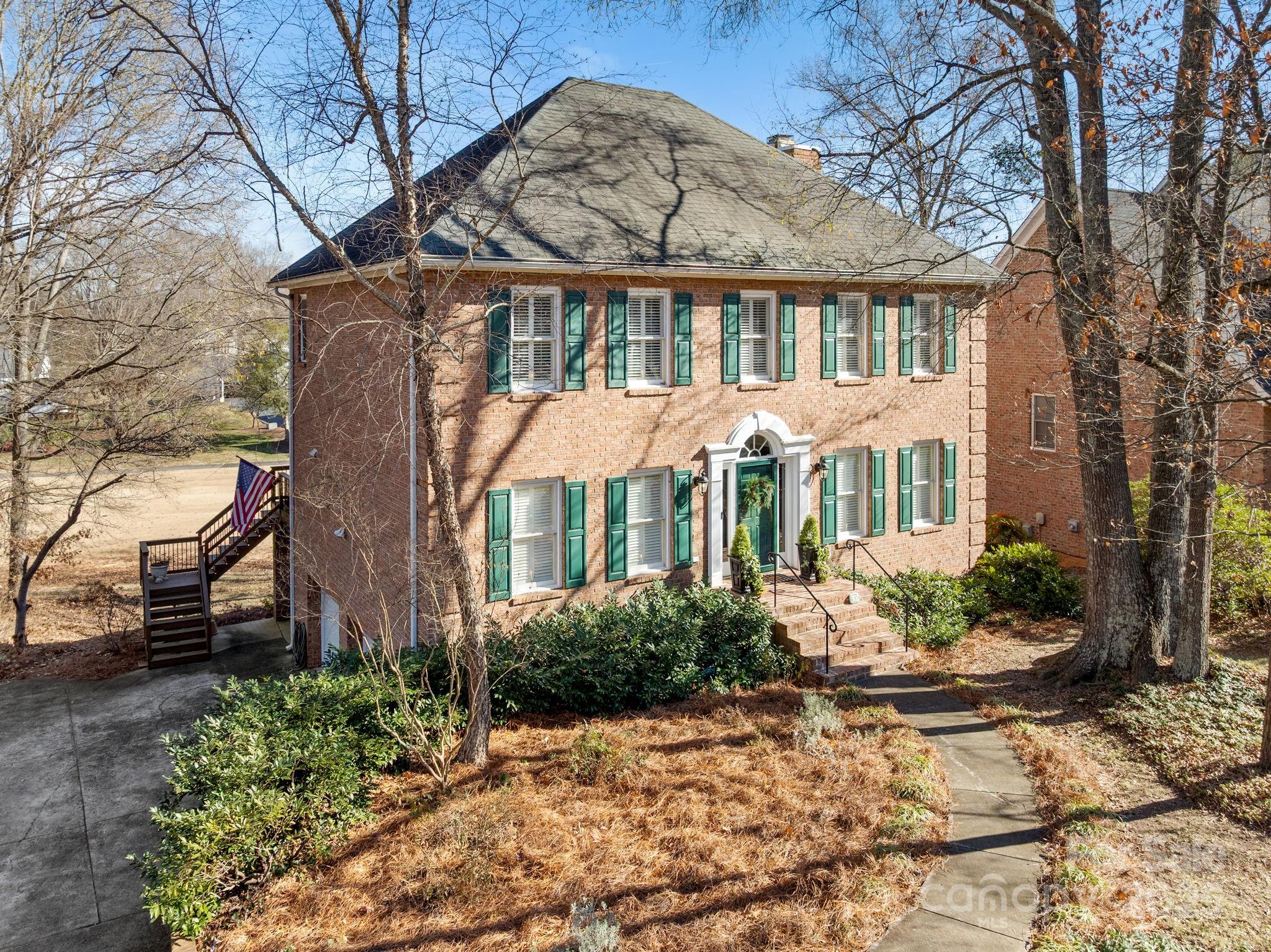 303 Bing Crosby Boulevard