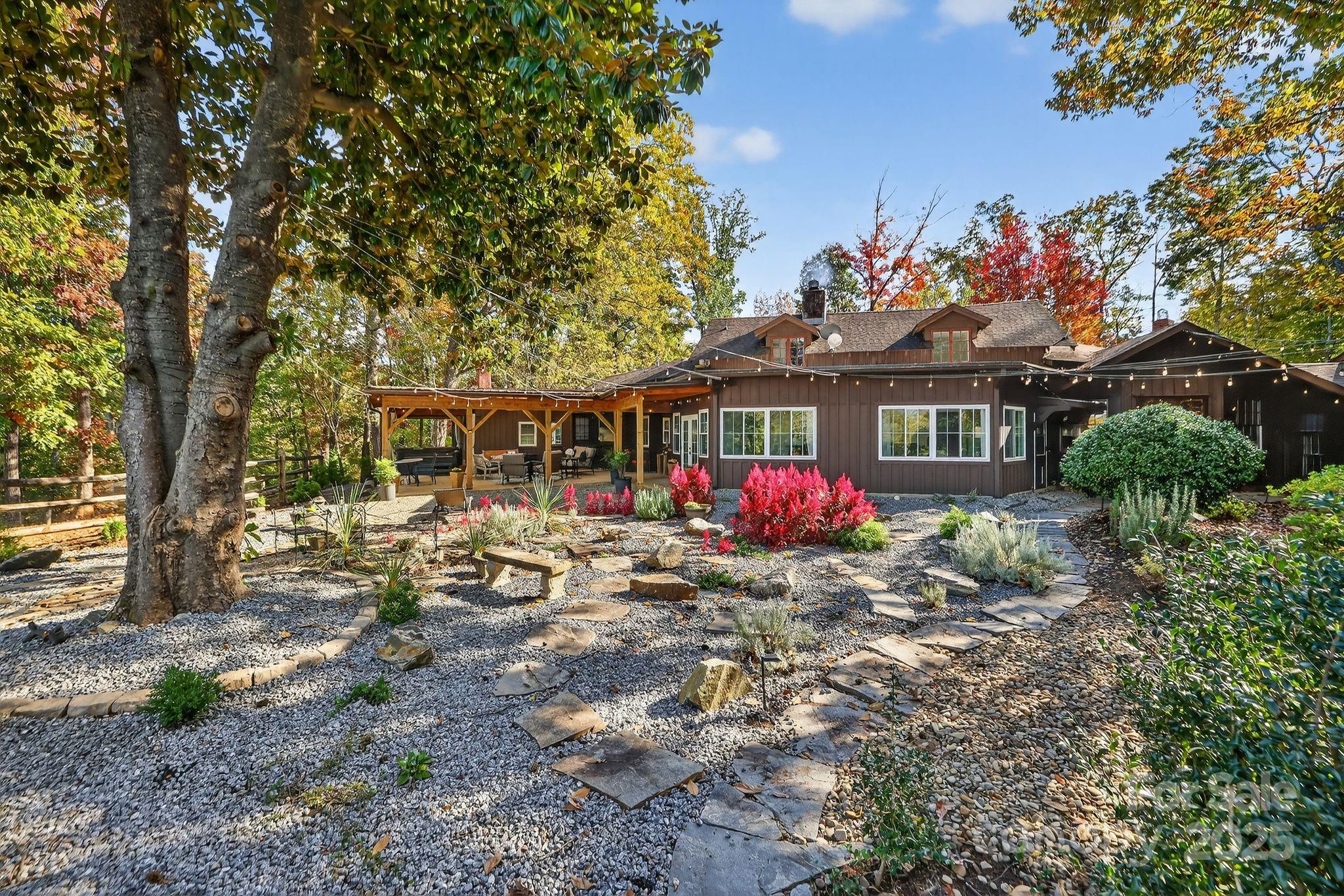 Hunting Country Trails - Residential