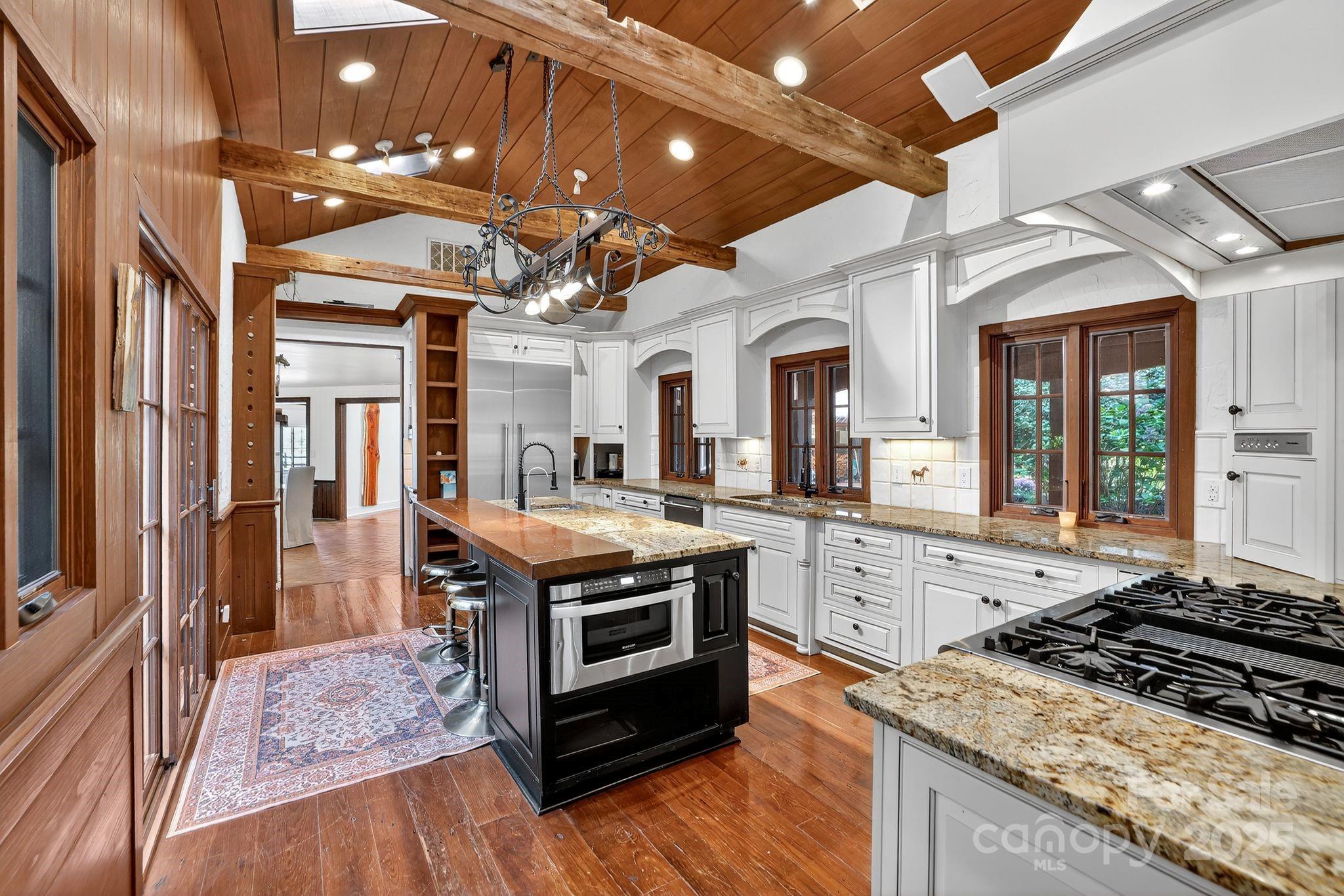 Hunting Country Trails - Residential