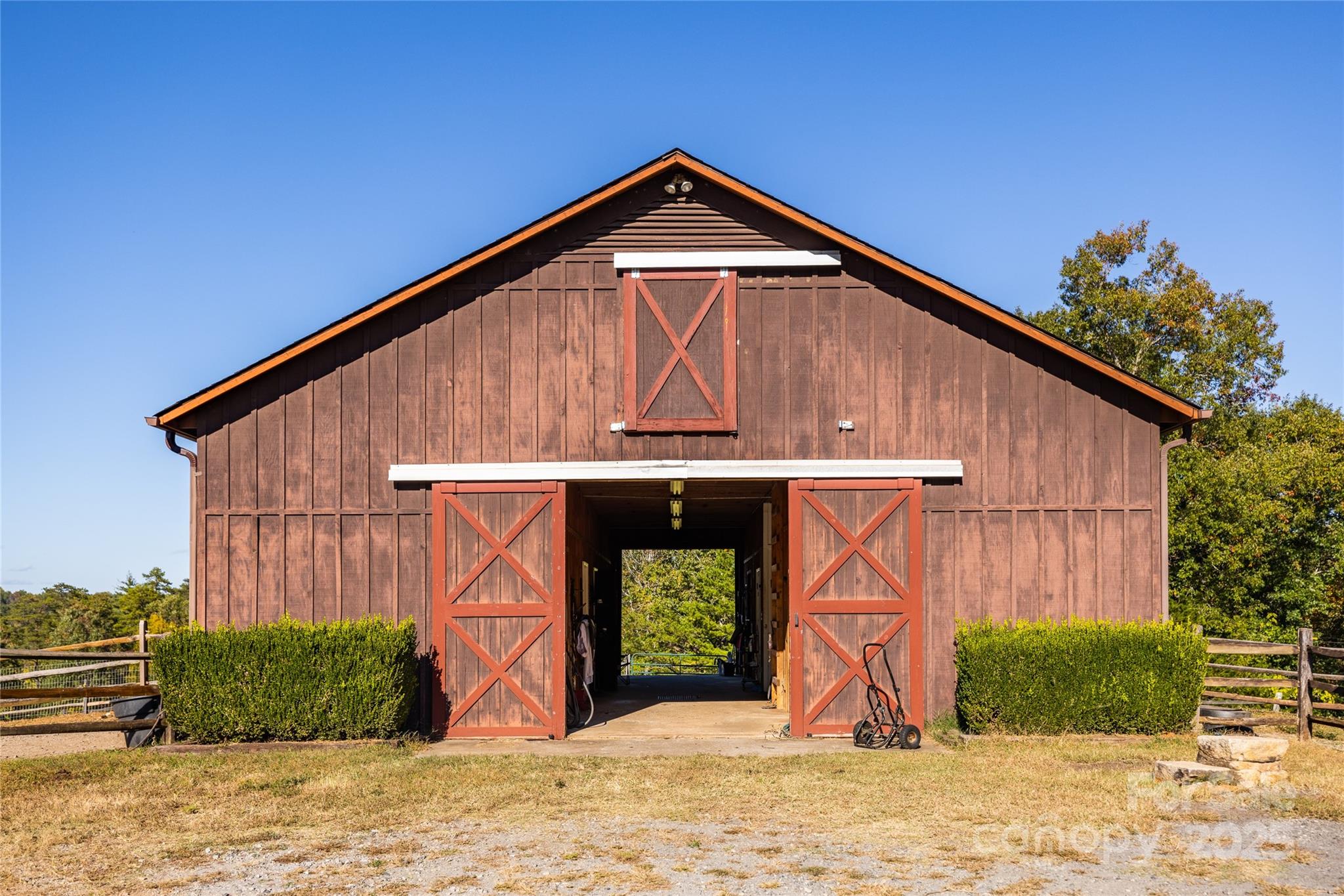 Hunting Country Trails - Residential