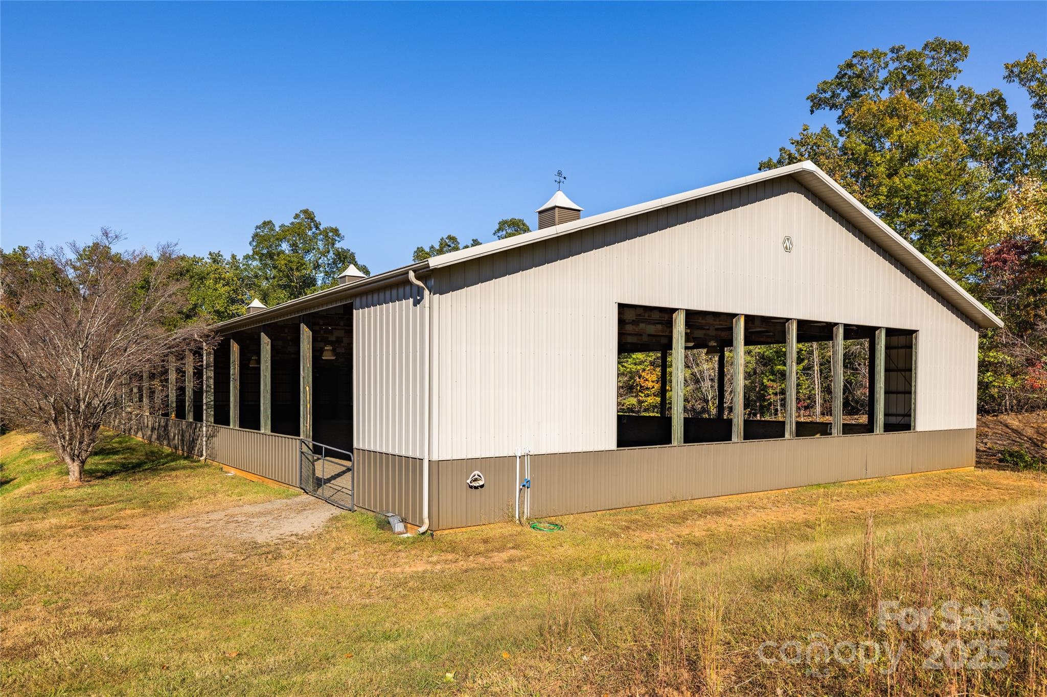 Hunting Country Trails - Residential