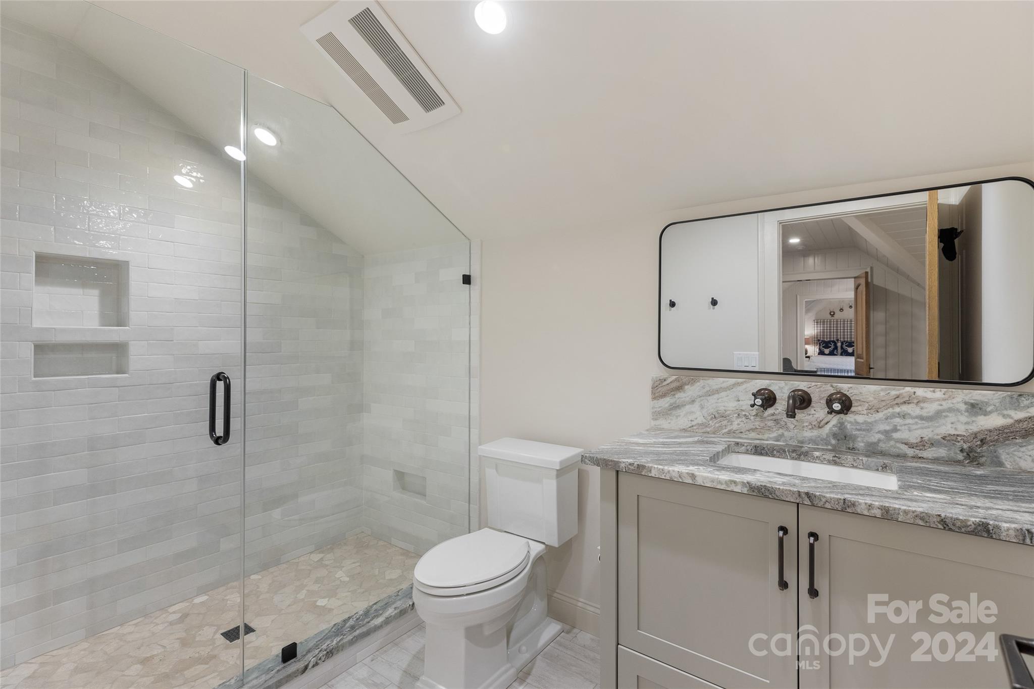 Highlands Falls CC - Residential