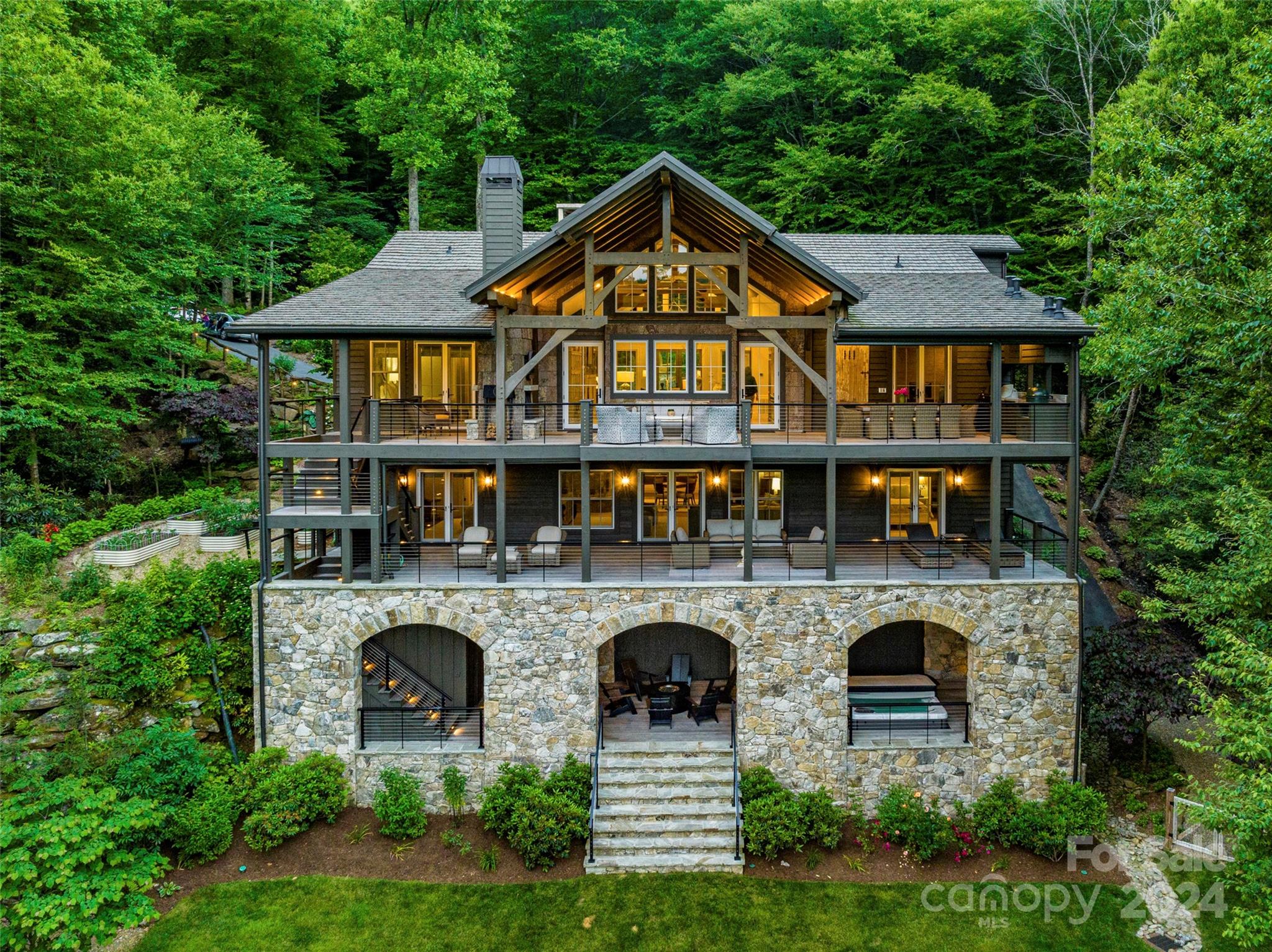 Highlands Falls CC - Residential