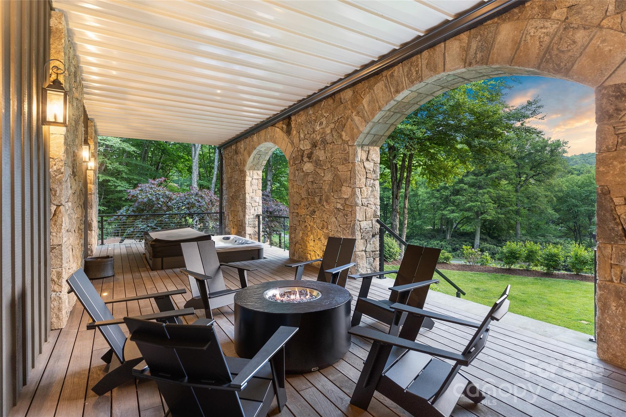 Highlands Falls CC - Residential