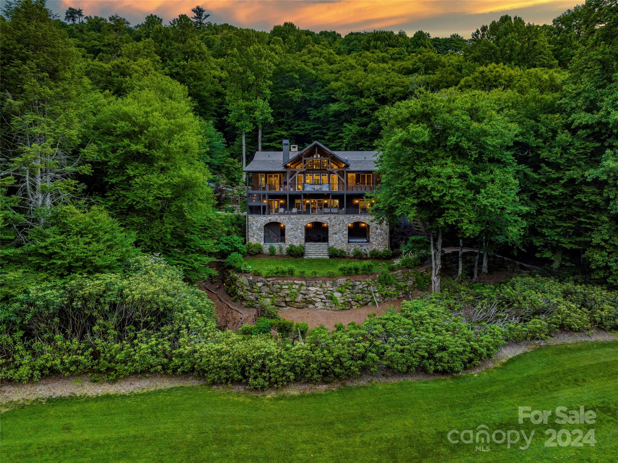 Highlands Falls CC - Residential