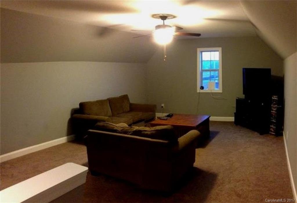 The Oaks at Camden - Residential