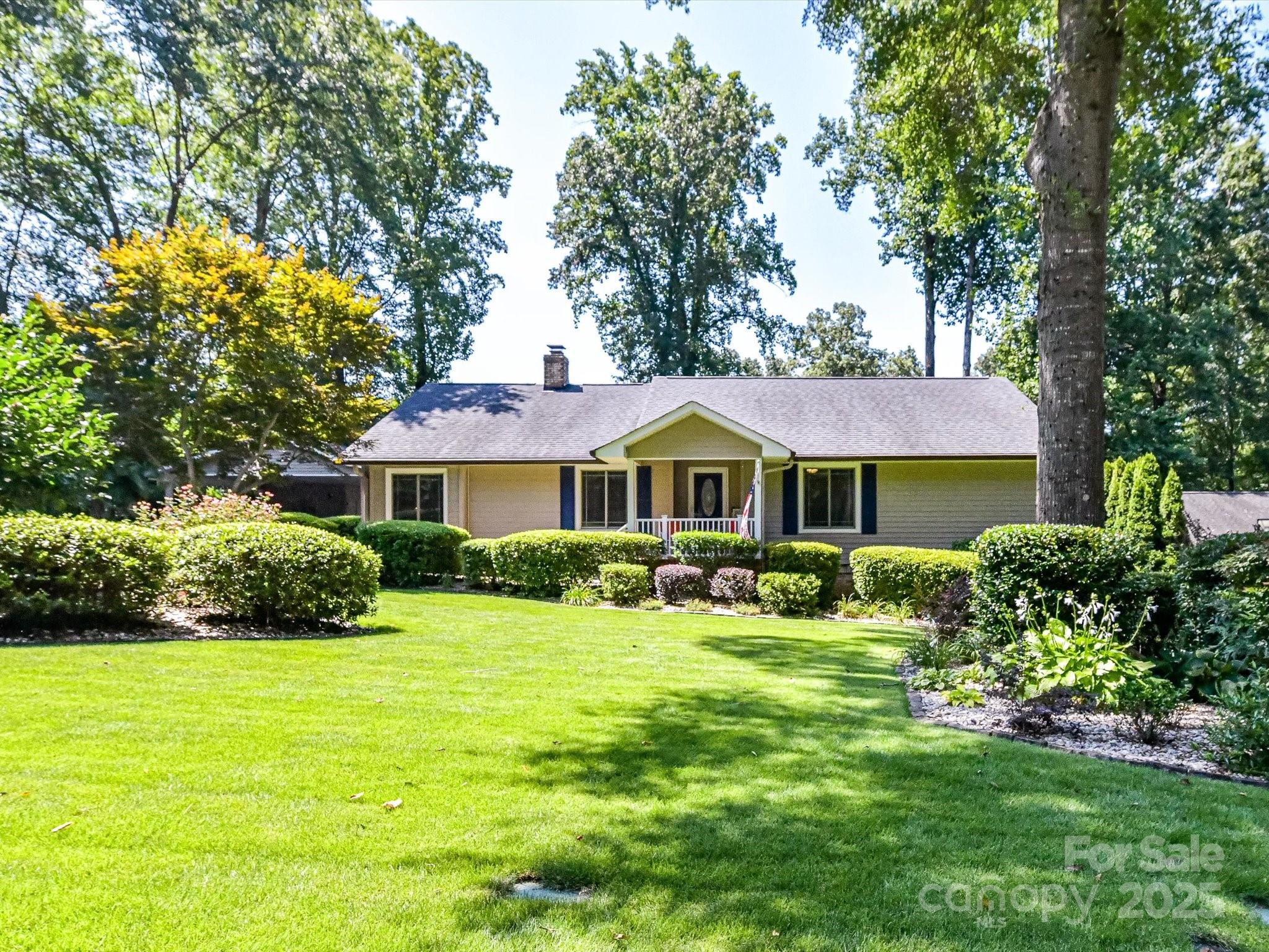 1047 Honeybee Trail
