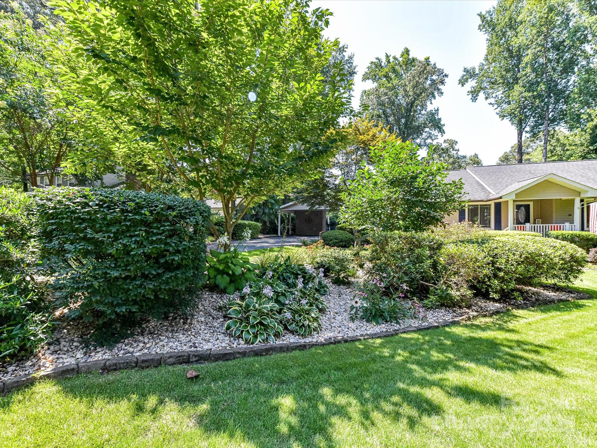 1047 Honeybee Trail
