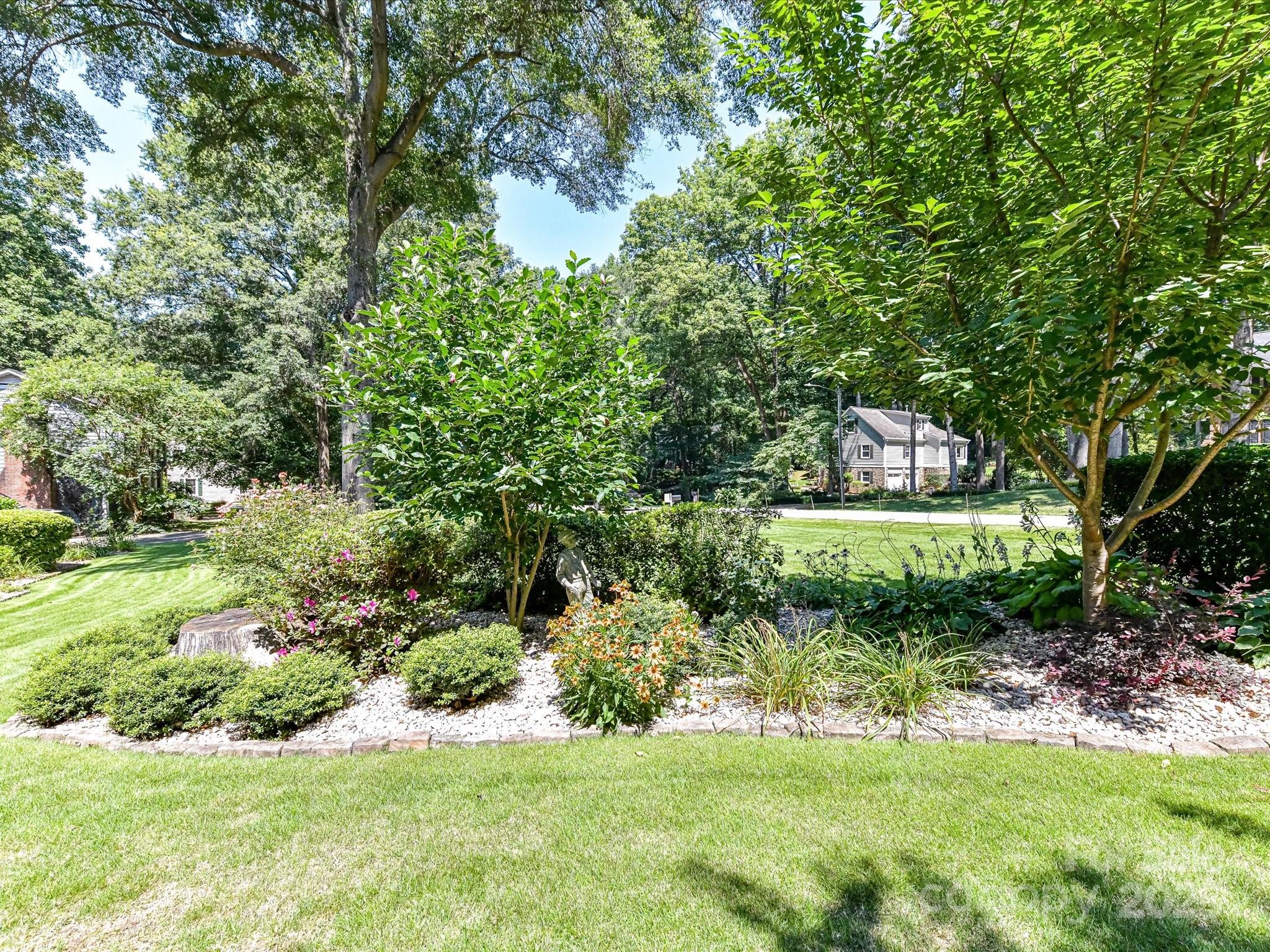 1047 Honeybee Trail