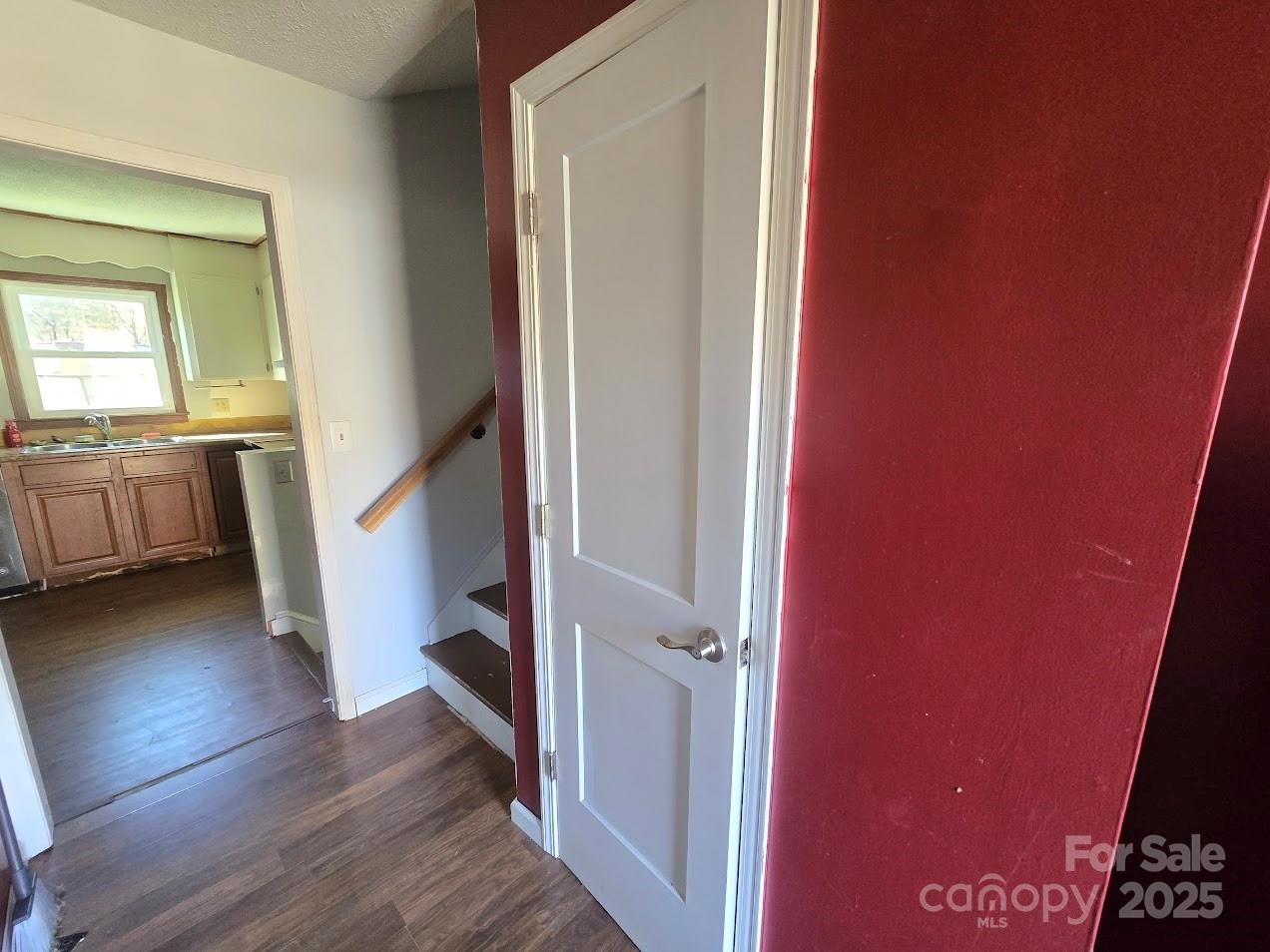 1708 Caromar Place NW