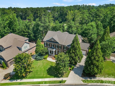 Photo of 16619 Flintrock Falls Lane, Charlotte, NC 28278 (MLS # 4396273)