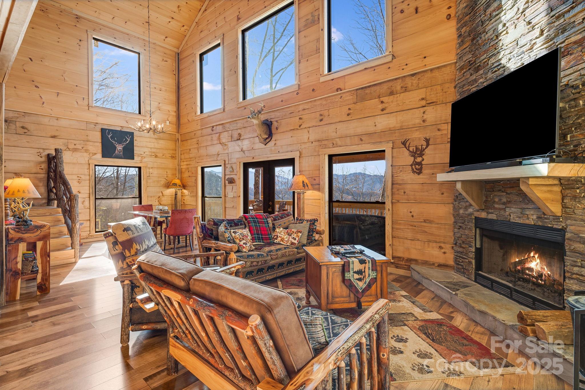 Bryson City, North Carolina 28713, United States, 4 Bedrooms Bedrooms, ,3 BathroomsBathrooms,Residential,Active,30760