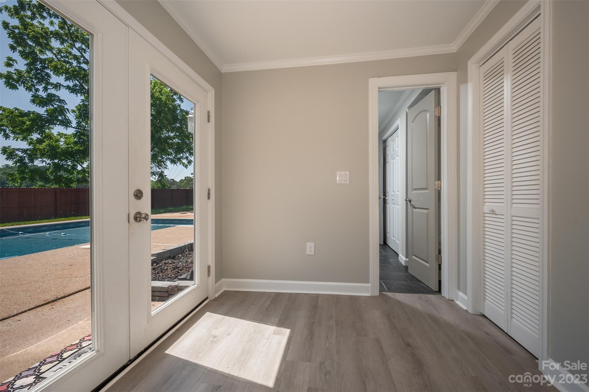 Hillcrest - Residential