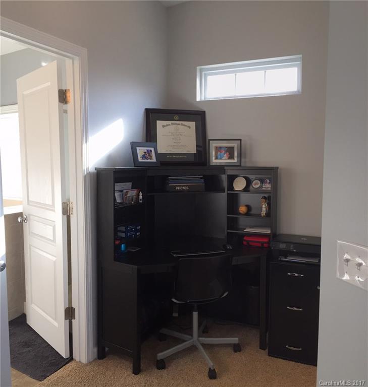 Ridge Pointe - Residential