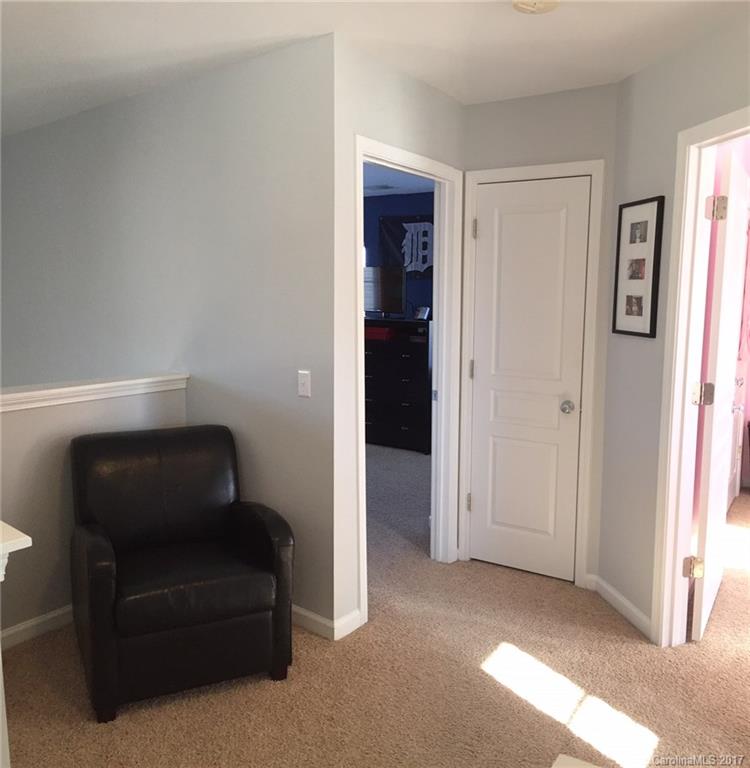 Ridge Pointe - Residential