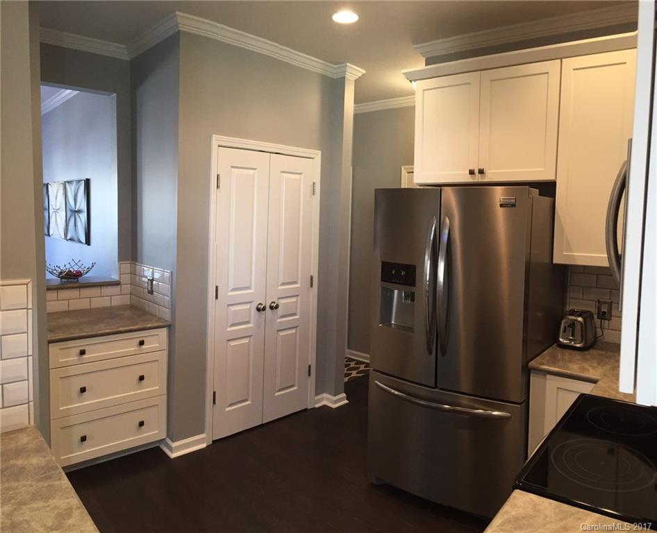 Ridge Pointe - Residential