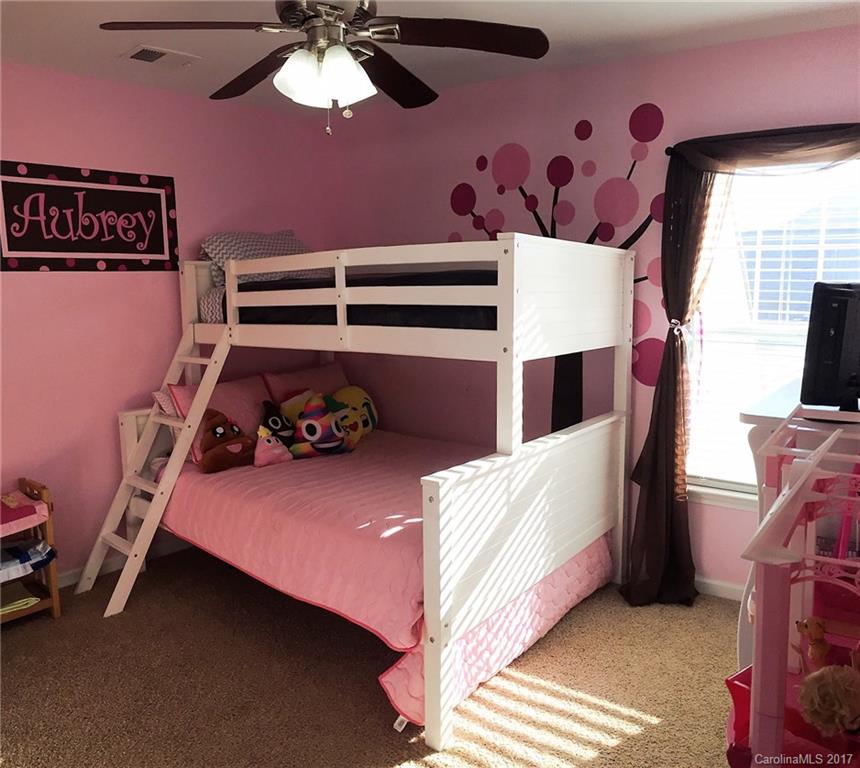 Ridge Pointe - Residential