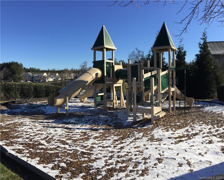 Ridge Pointe - Residential