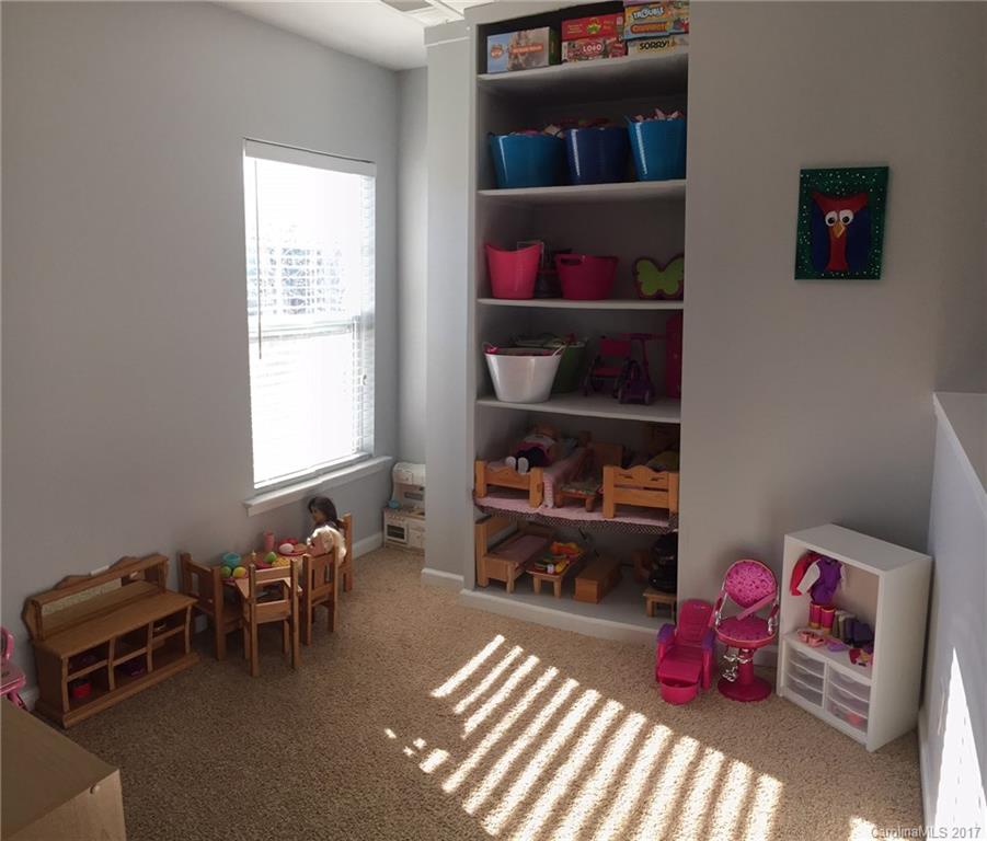 Ridge Pointe - Residential