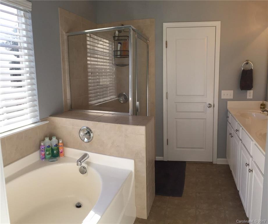 Ridge Pointe - Residential