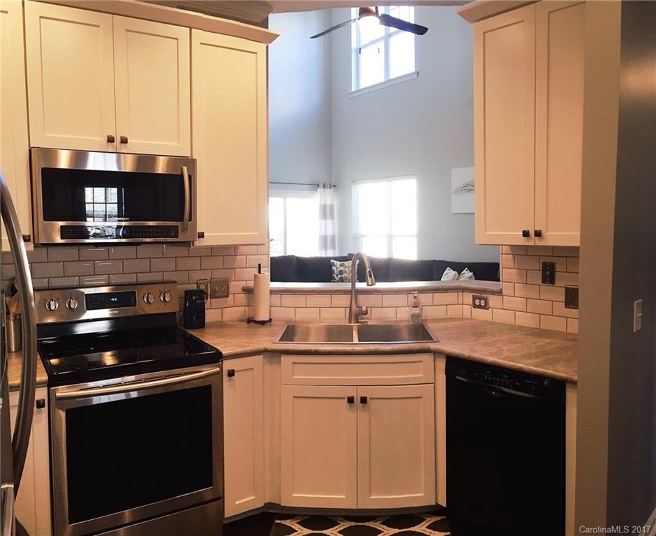 Ridge Pointe - Residential