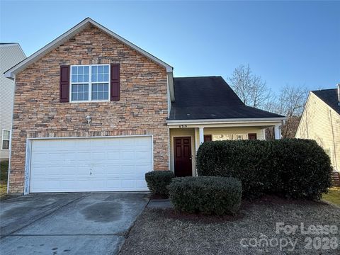 Photo of 6319 Elliott Drive, Charlotte, NC 28216 (MLS # 4346219)