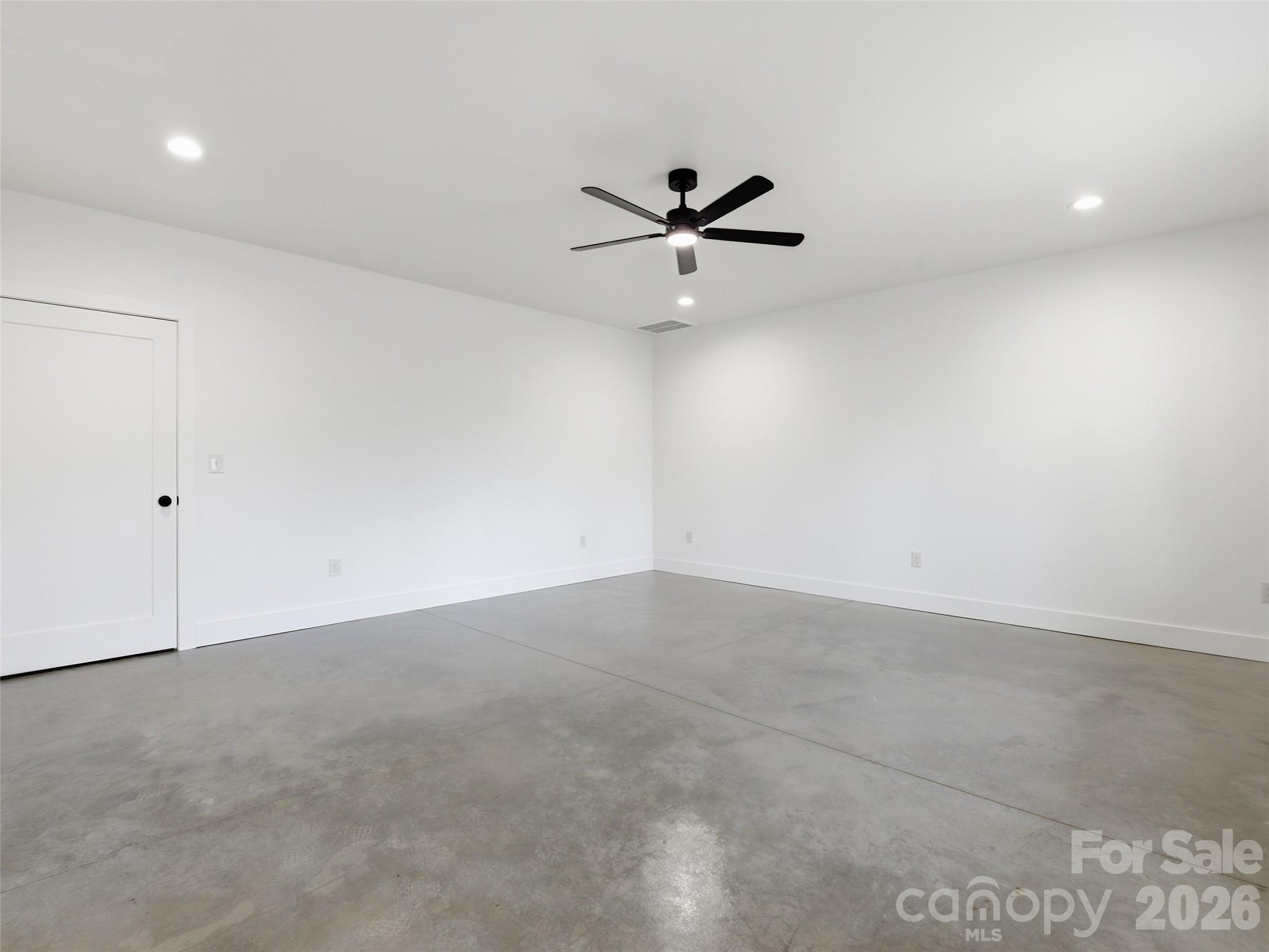 The Ridge At Irontree - Residential