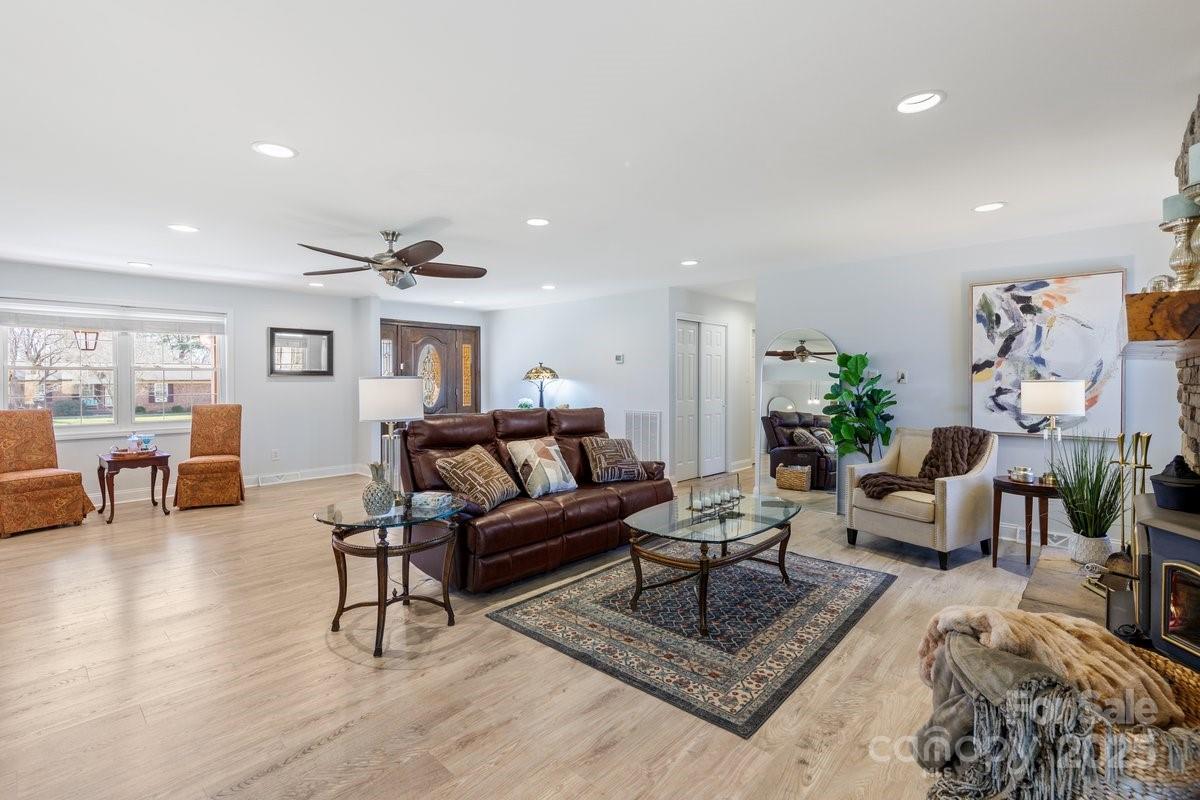 White Oak Acres - Residential
