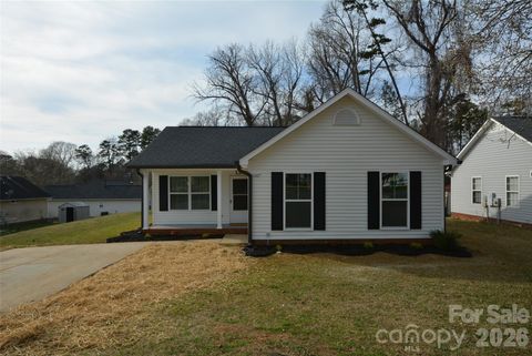 Photo of 6607 Sullins Road, Charlotte, NC 28214 (MLS # 4354867)