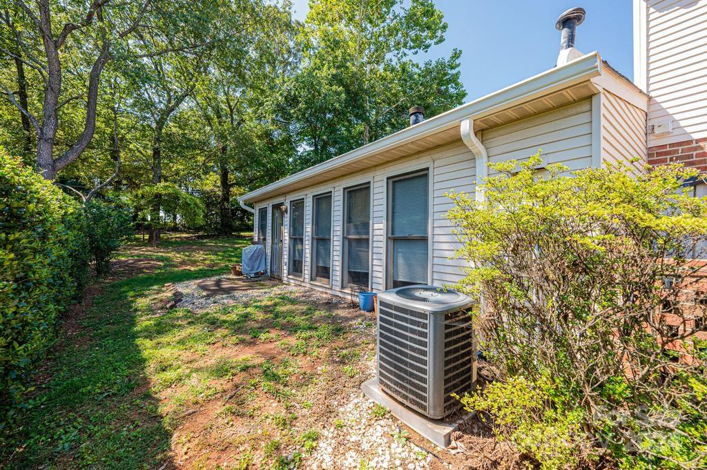 Colony Square - Residential