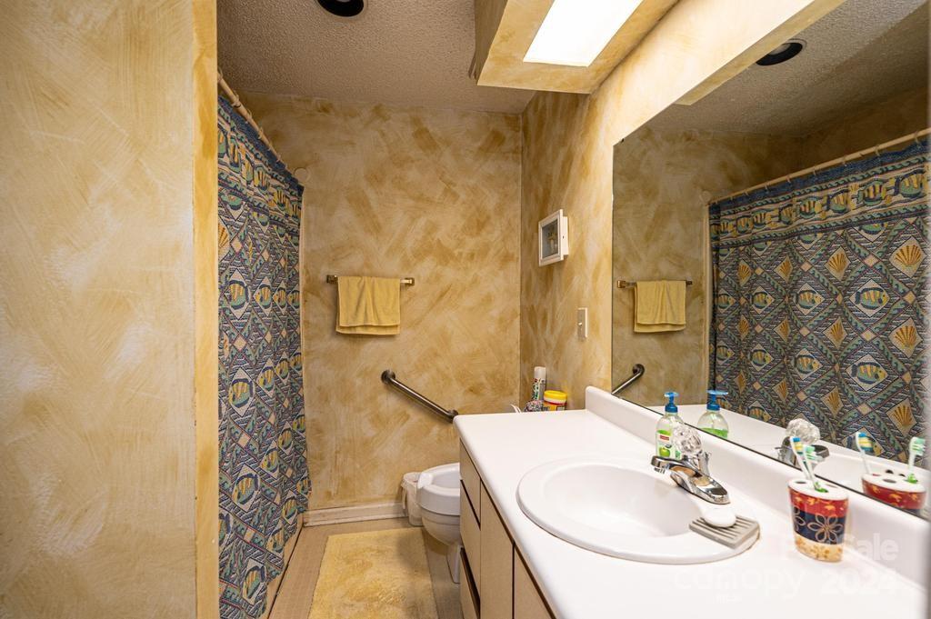 Colony Square - Residential