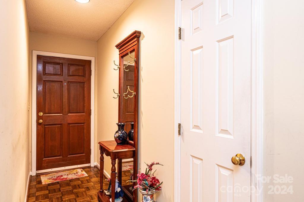 Colony Square - Residential