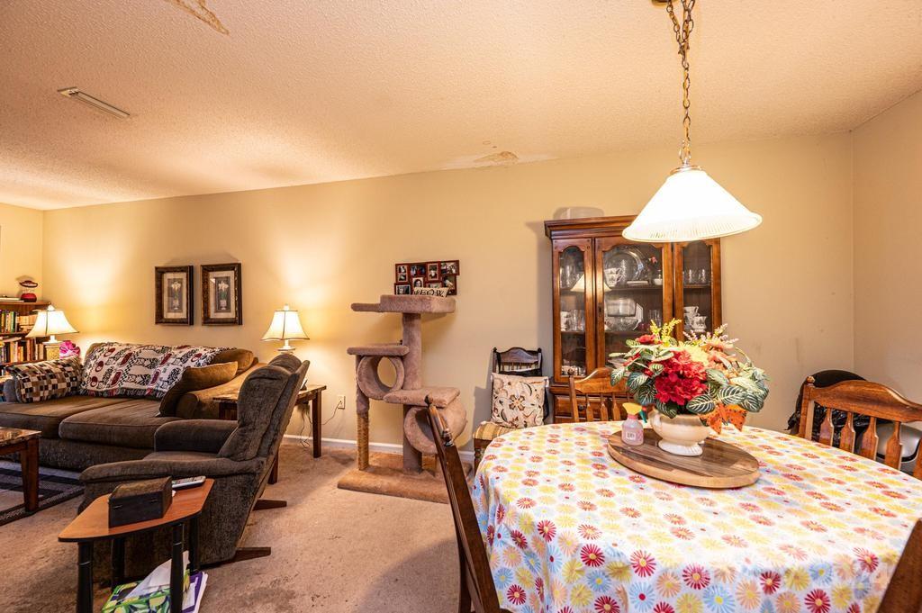 Colony Square - Residential