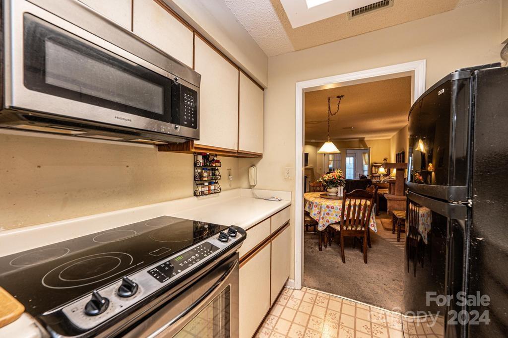 Colony Square - Residential