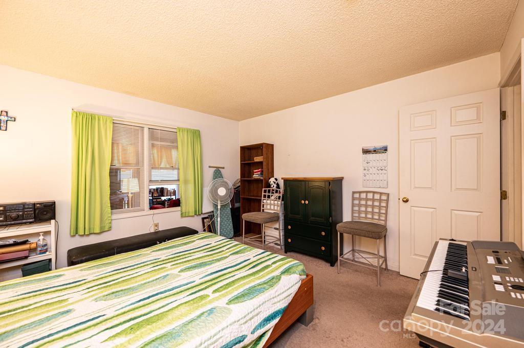 Colony Square - Residential