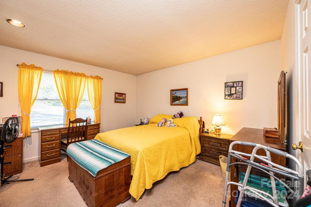 Colony Square - Residential