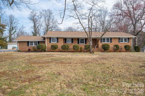 Photo of 525 Julia Avenue, Belmont, NC 28012 (MLS # 4351773)