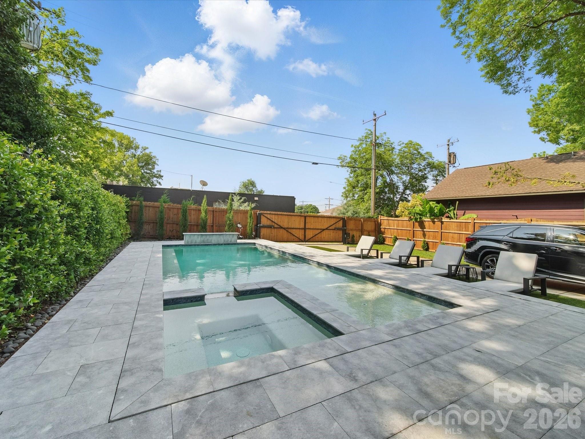 Elizabeth - Residential