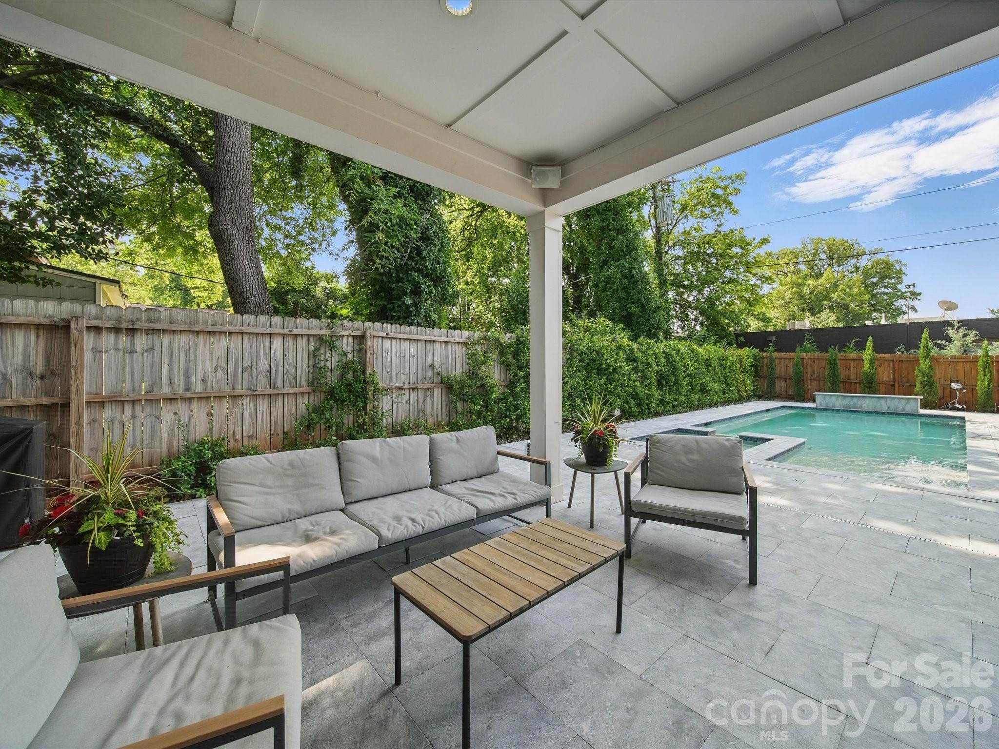 Elizabeth - Residential