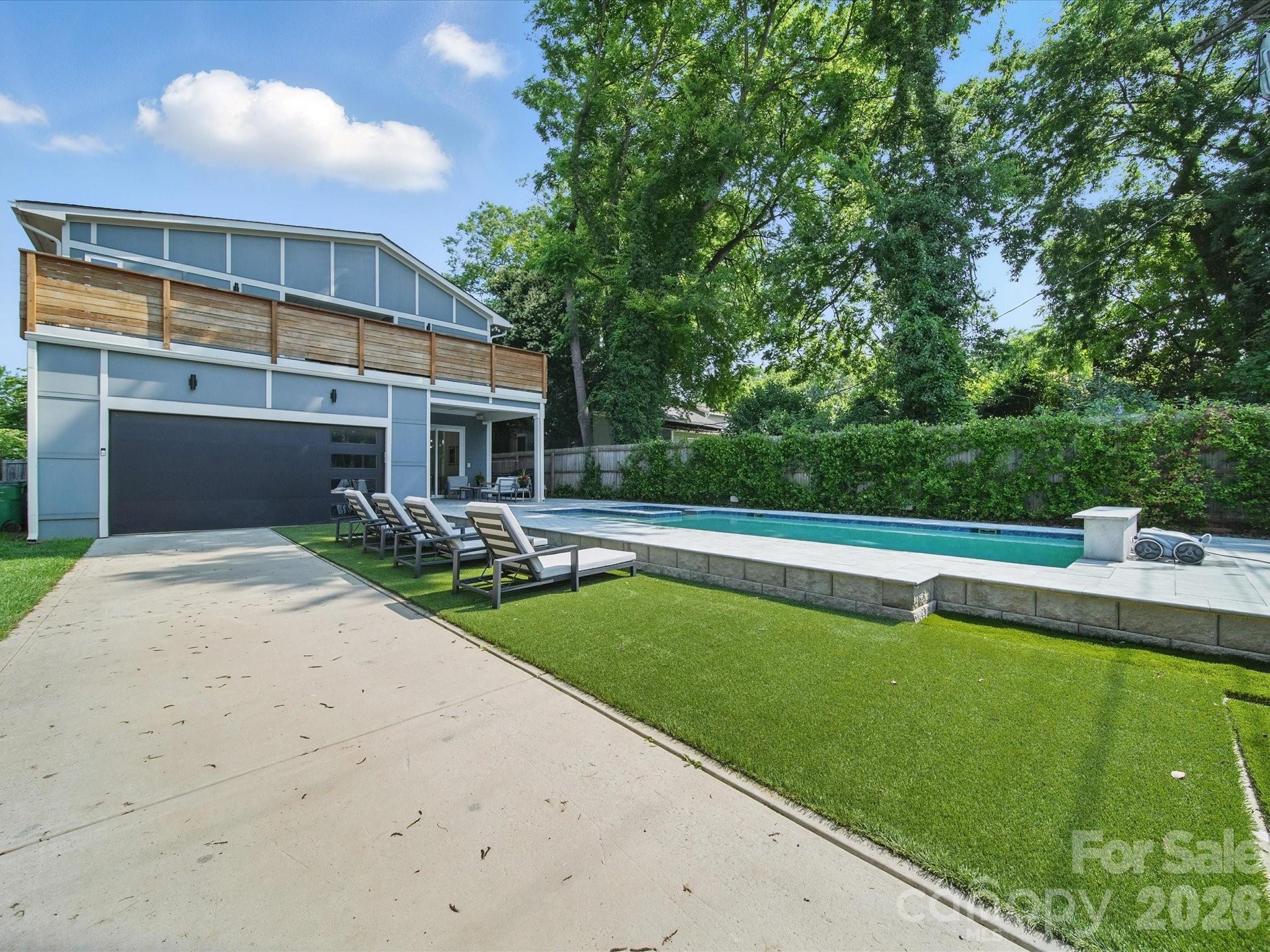 Elizabeth - Residential