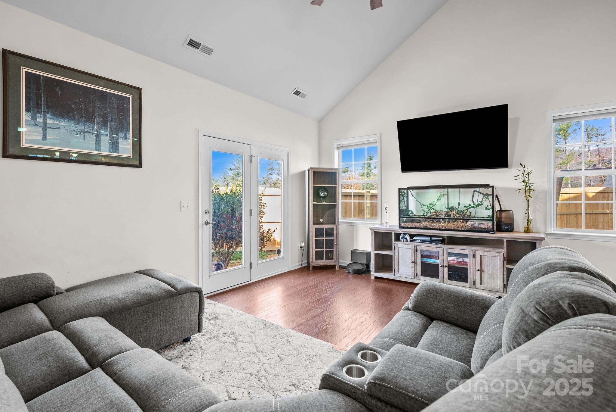 Maple Trace - Residential